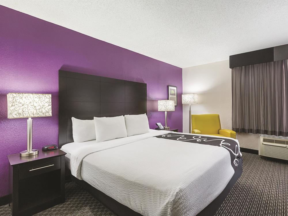 La Quinta By Wyndham Miami Lakes Exterior photo
