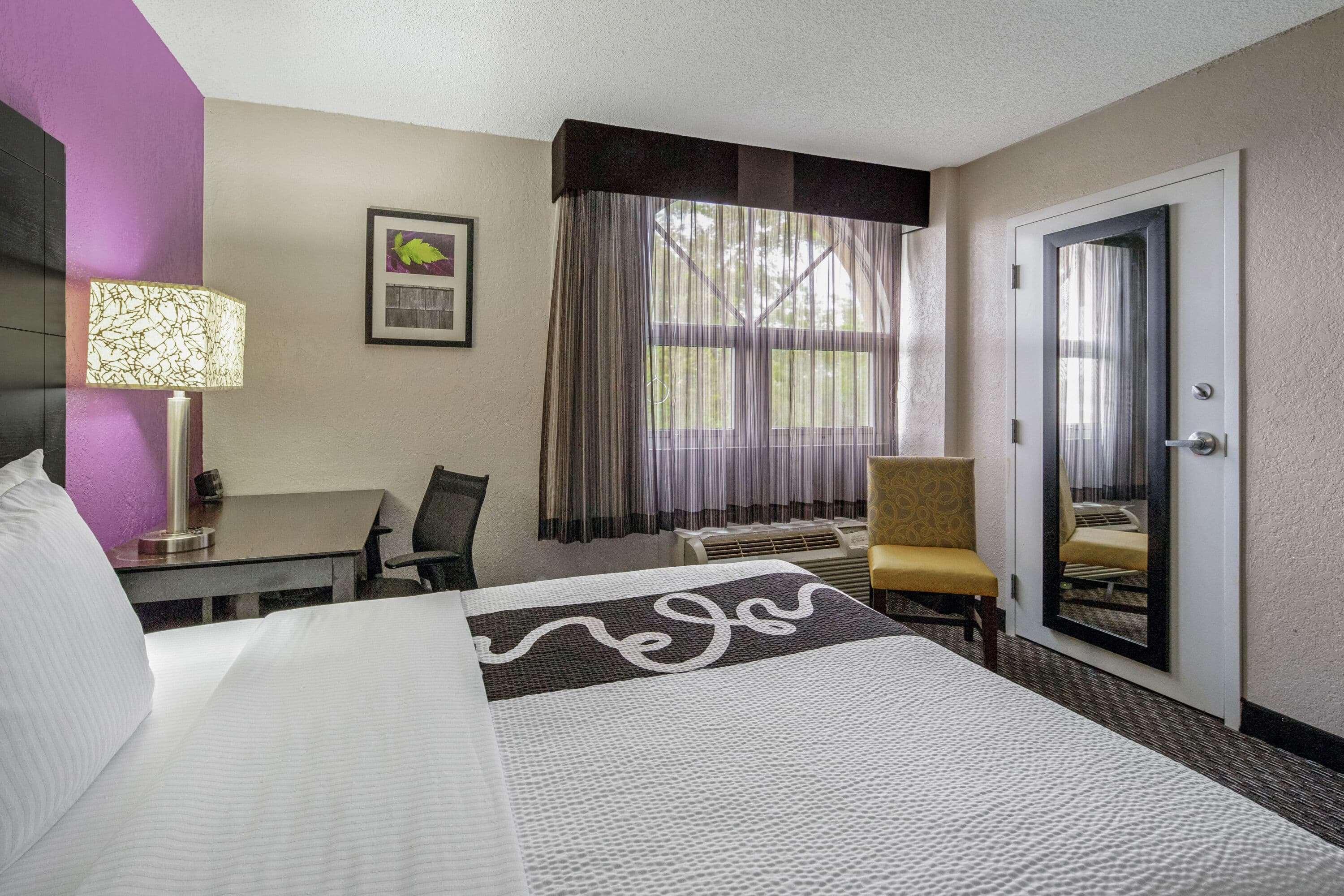 La Quinta By Wyndham Miami Lakes Exterior photo