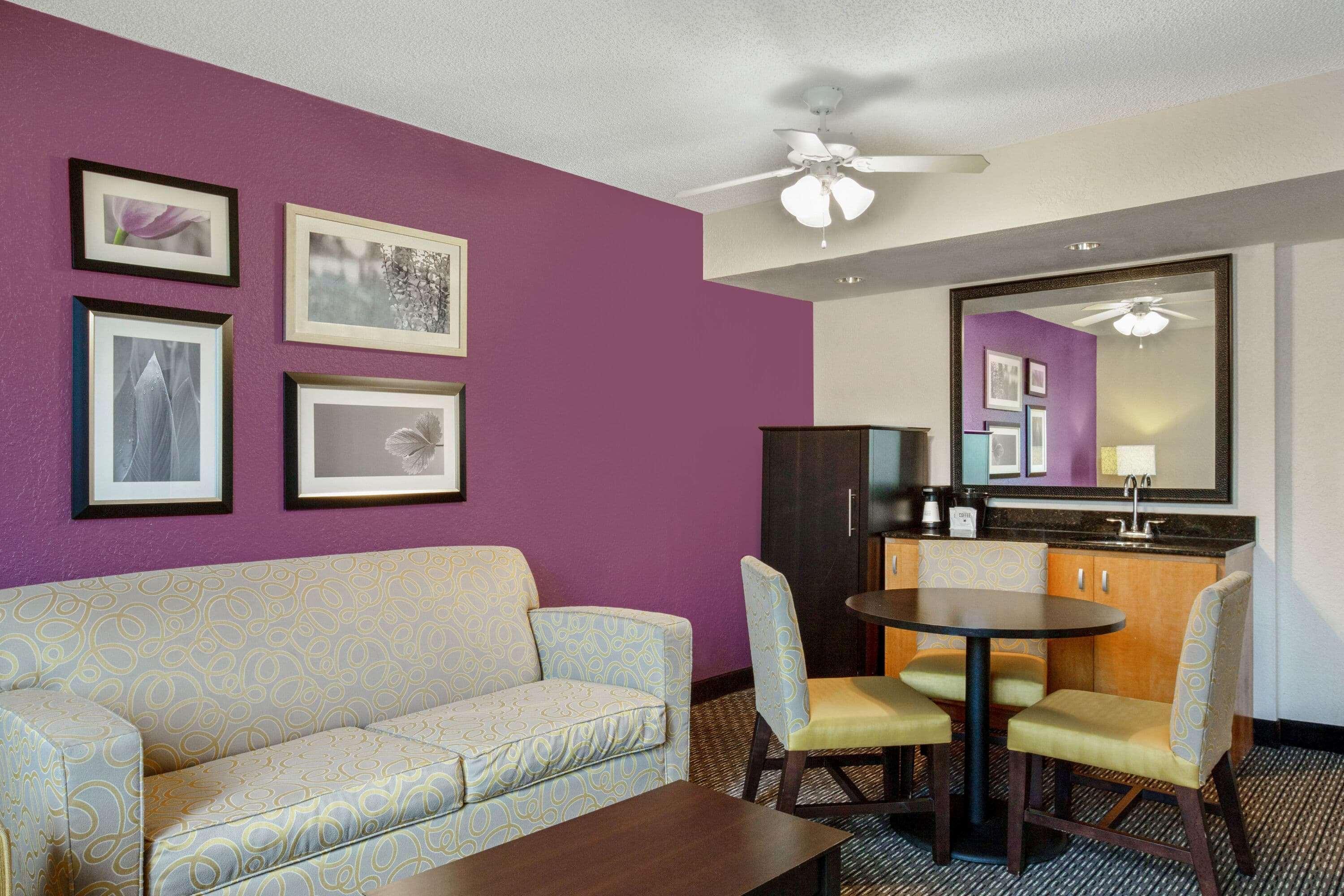 La Quinta By Wyndham Miami Lakes Exterior photo