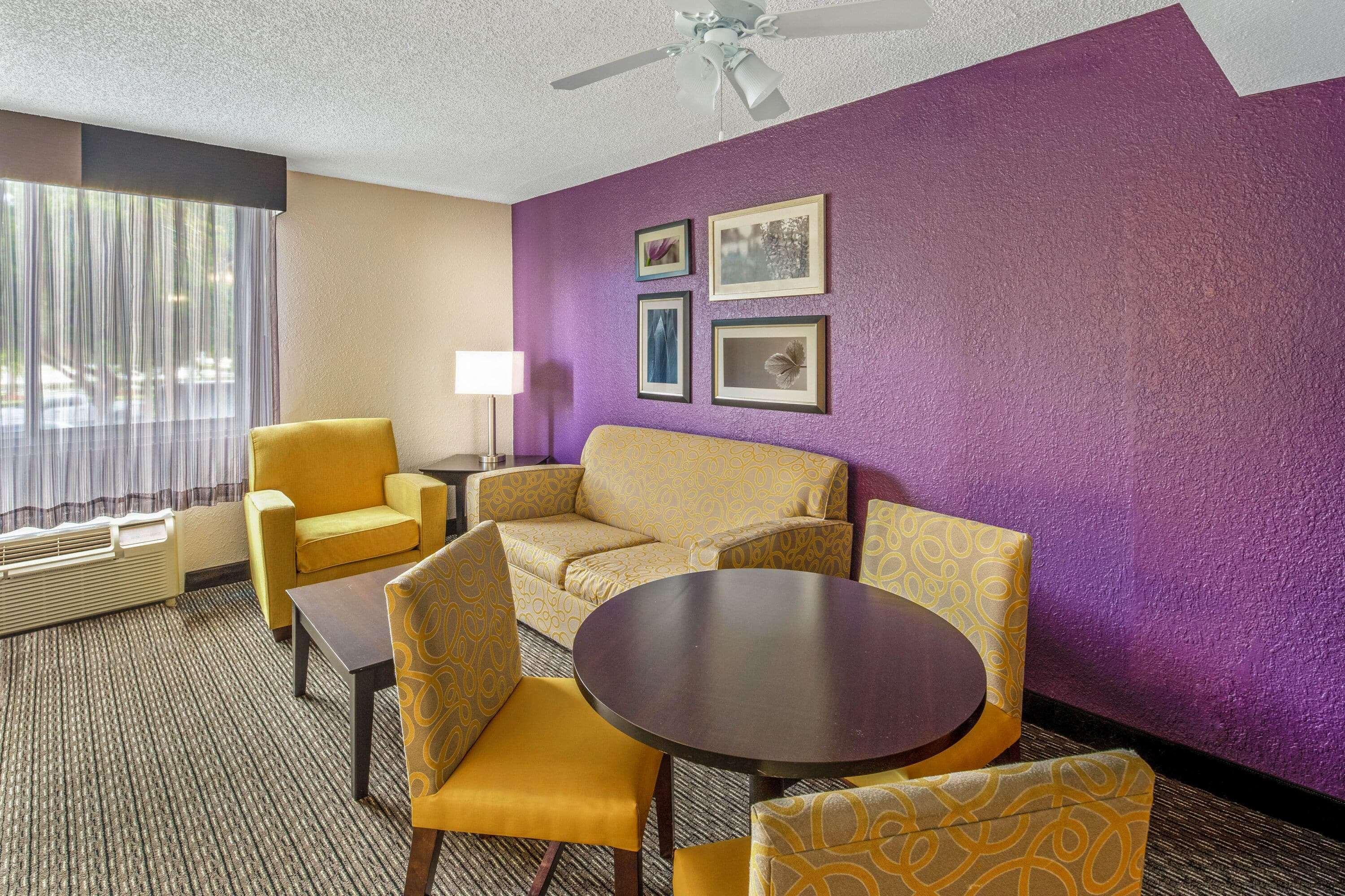 La Quinta By Wyndham Miami Lakes Exterior photo