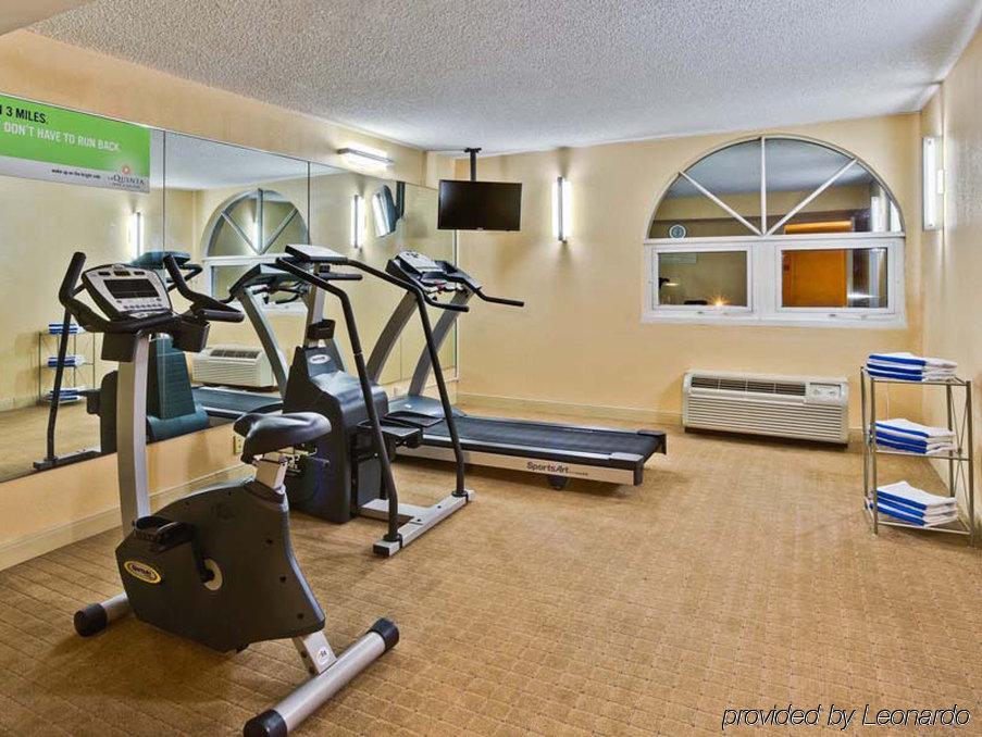 La Quinta By Wyndham Miami Lakes Exterior photo