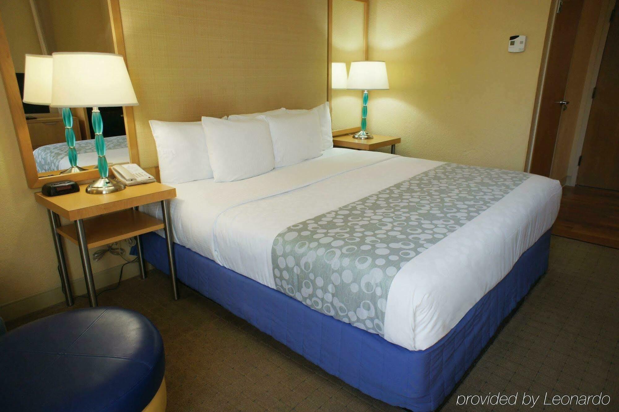 La Quinta By Wyndham Miami Lakes Exterior photo